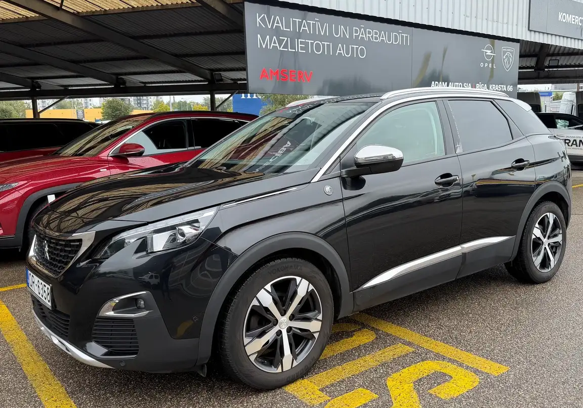 PEUGEOT 3008