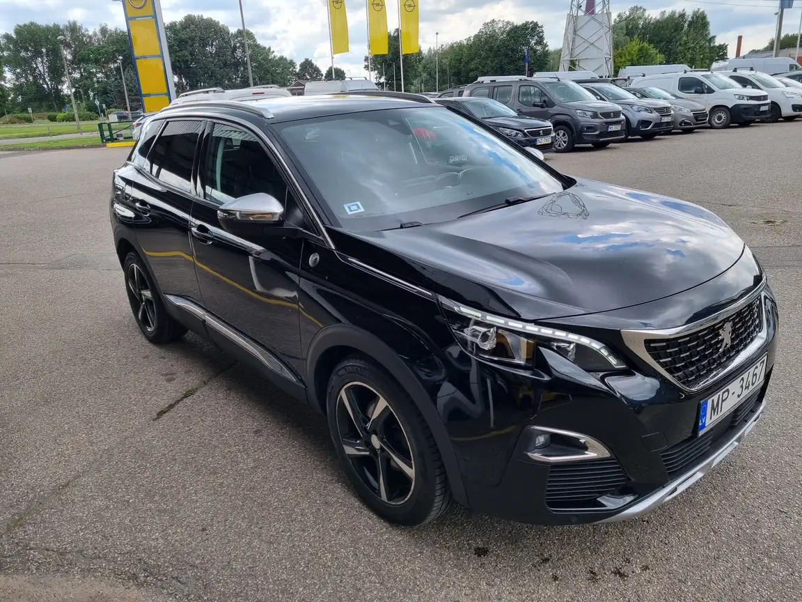 PEUGEOT 3008