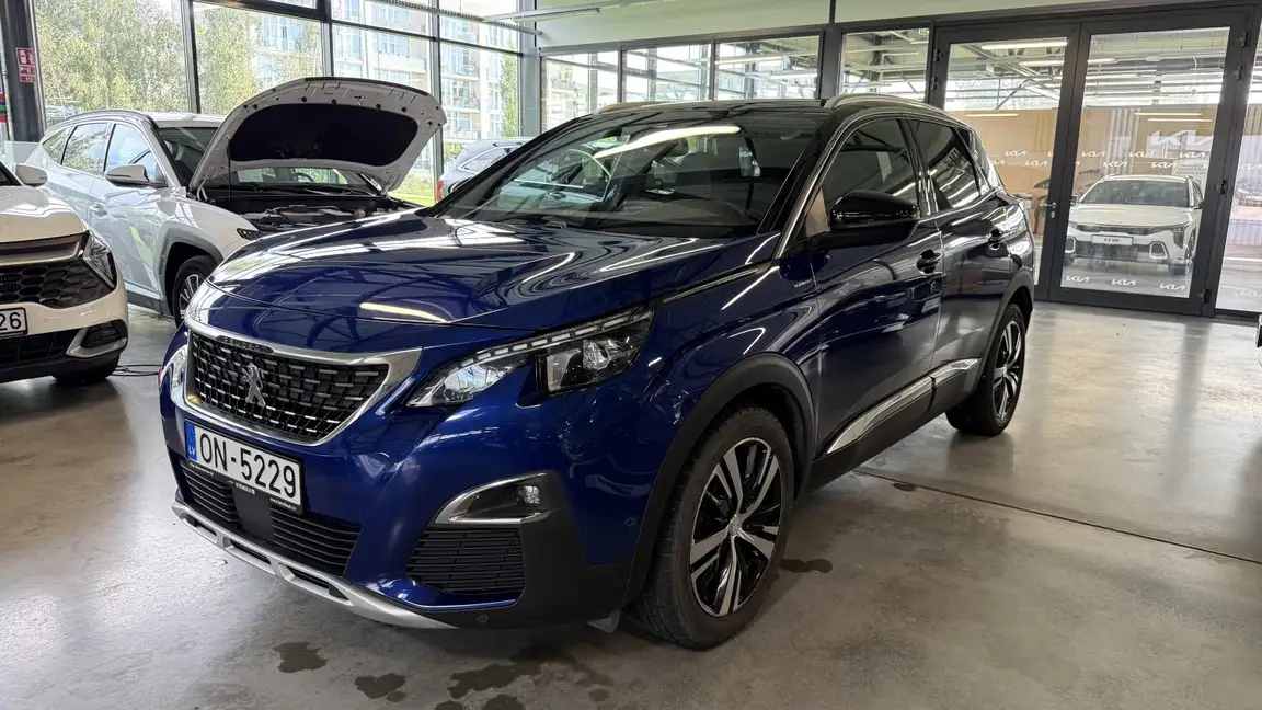 PEUGEOT 3008