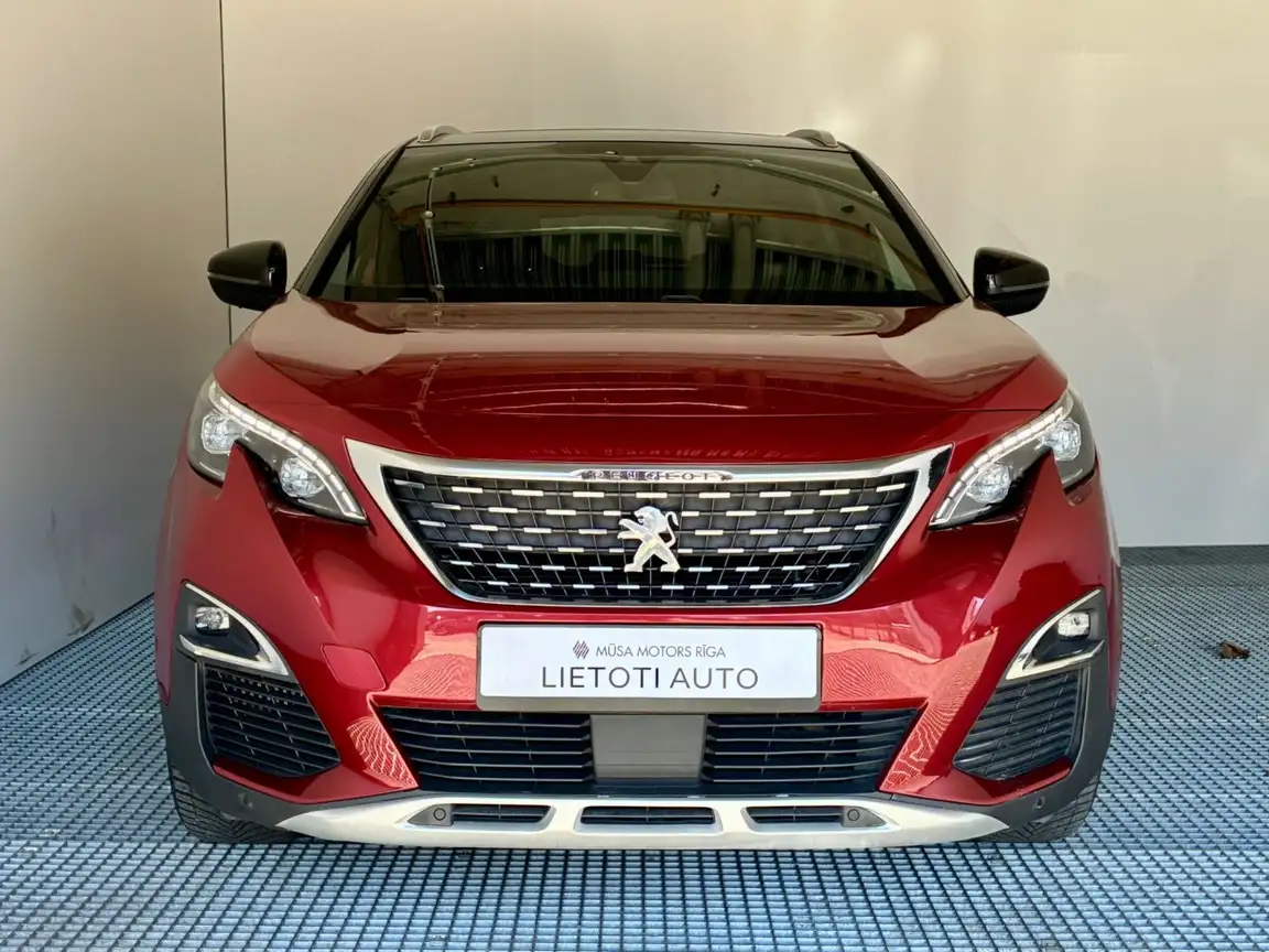PEUGEOT 3008