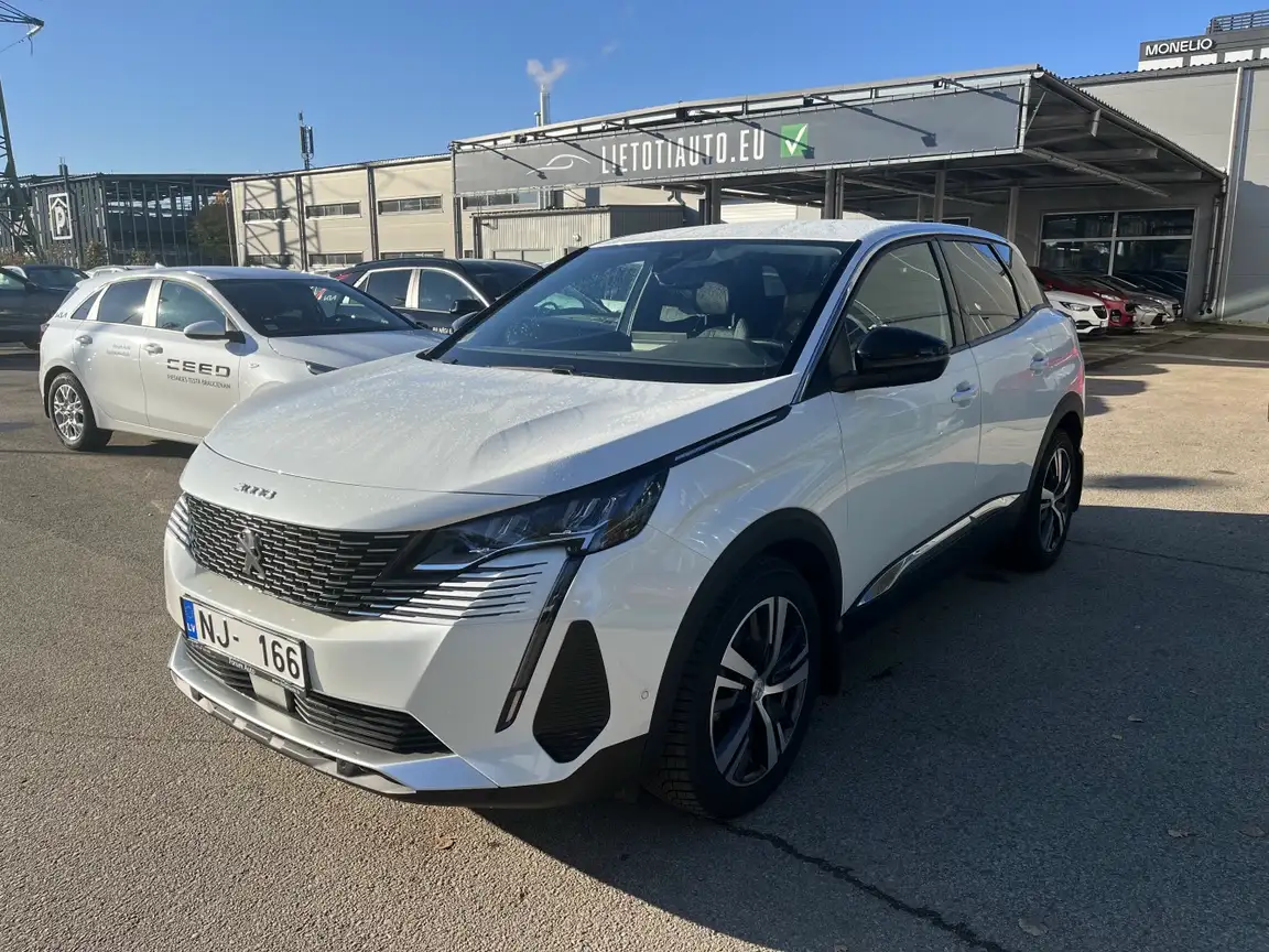 PEUGEOT 3008