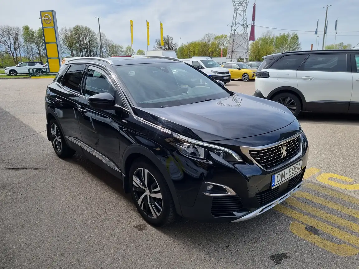PEUGEOT 3008
