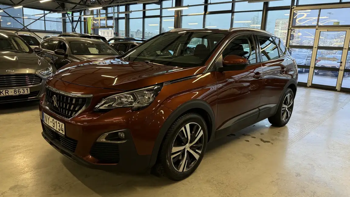 PEUGEOT 3008