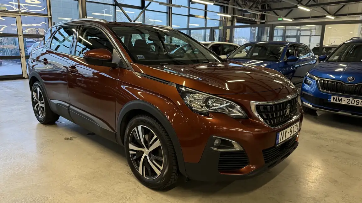 PEUGEOT 3008