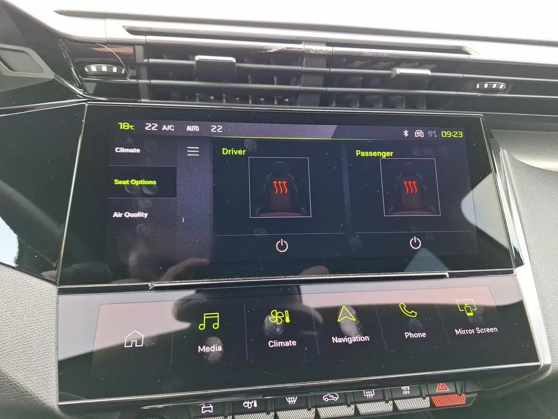 PEUGEOT 308