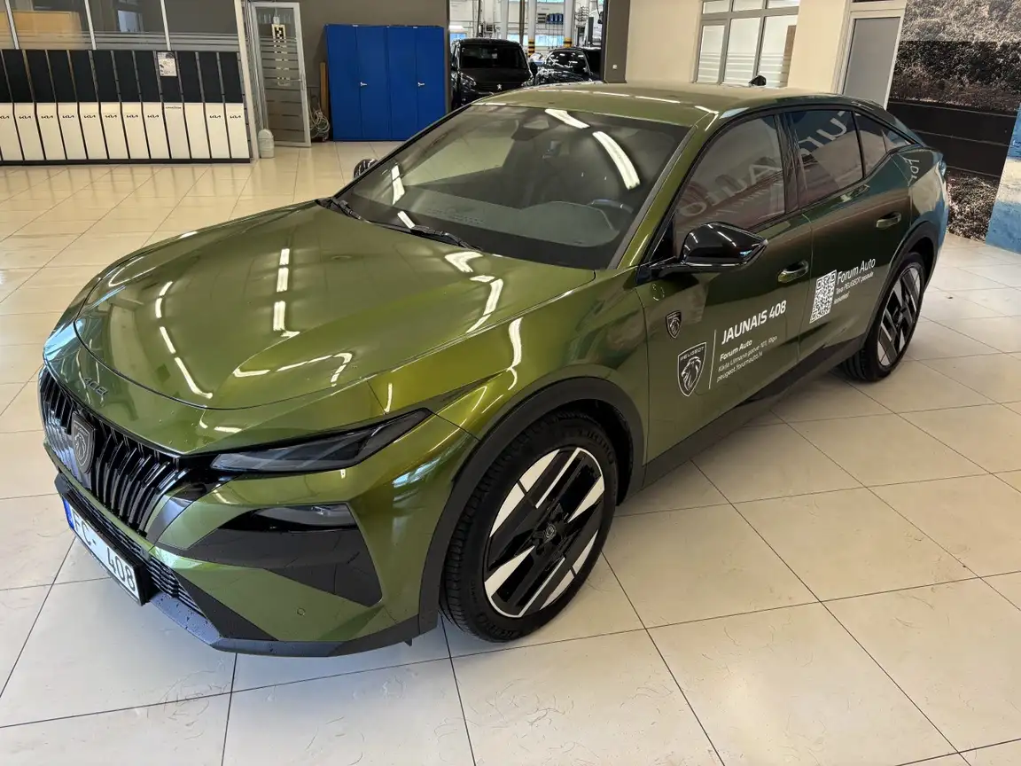 PEUGEOT 408