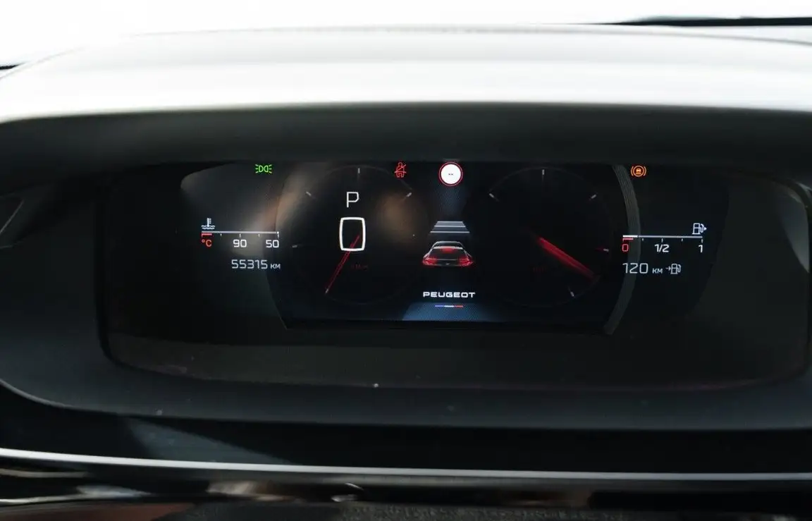 PEUGEOT 408