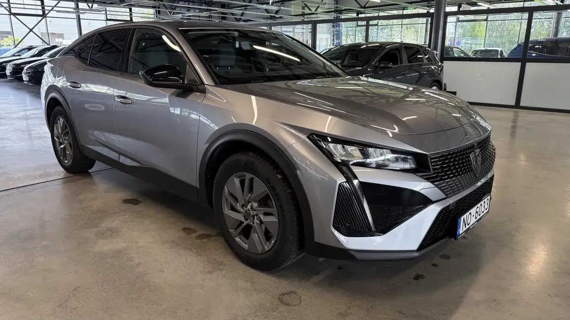 PEUGEOT 408