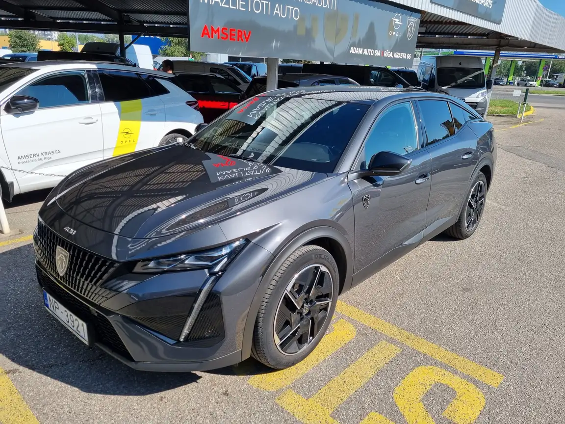 PEUGEOT 408