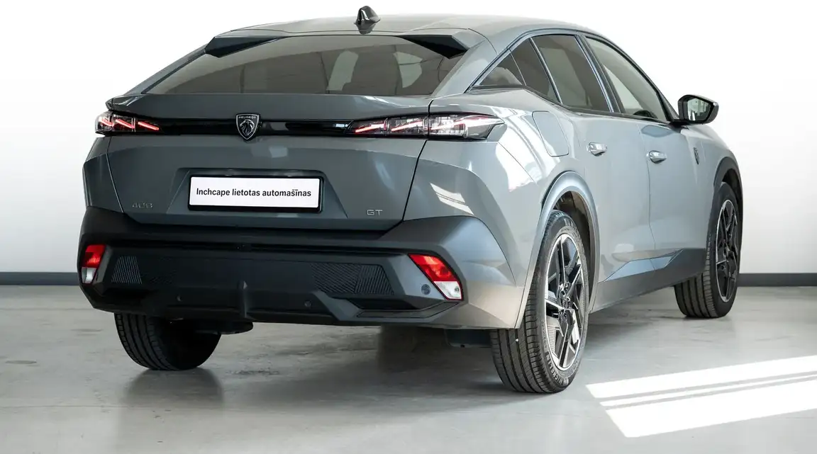 PEUGEOT 408