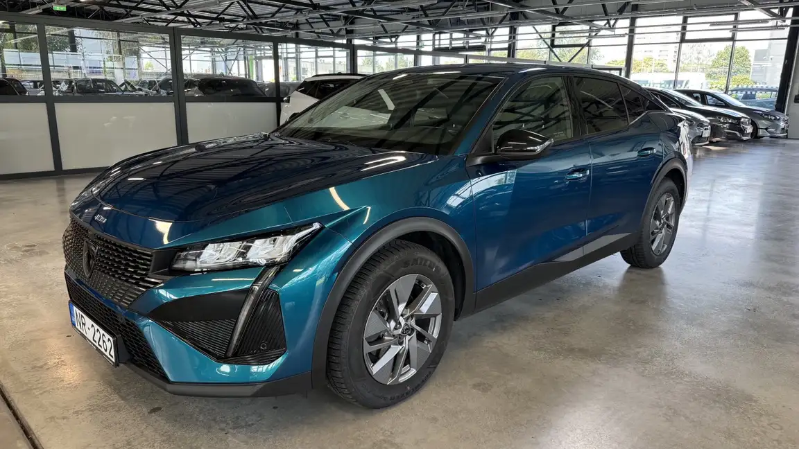 PEUGEOT 408