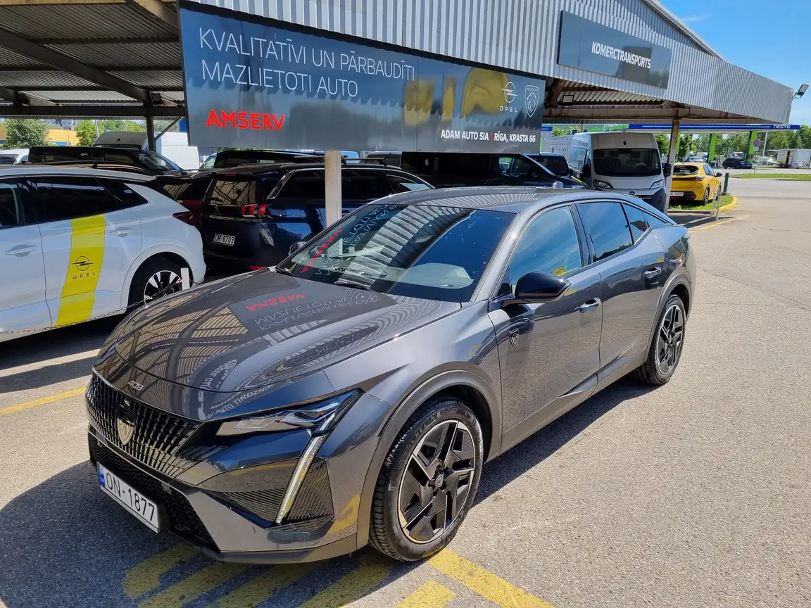PEUGEOT 408