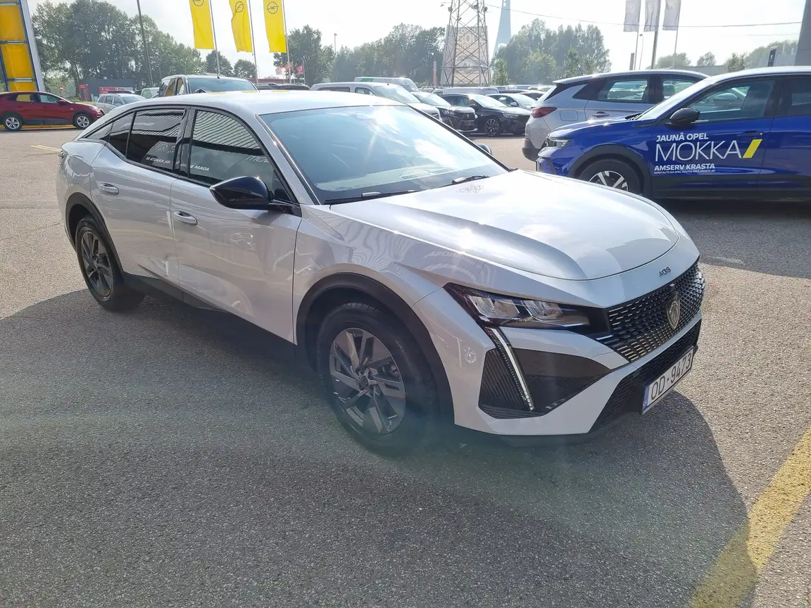 PEUGEOT 408