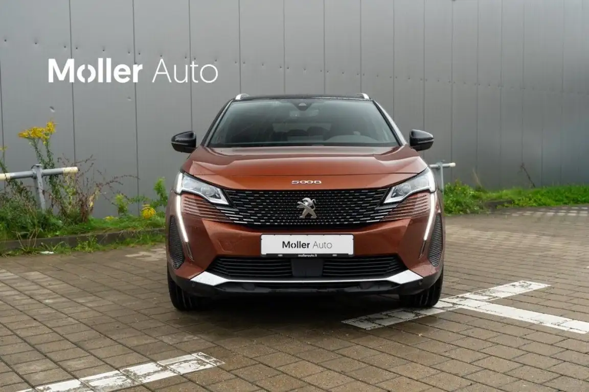 PEUGEOT 5008