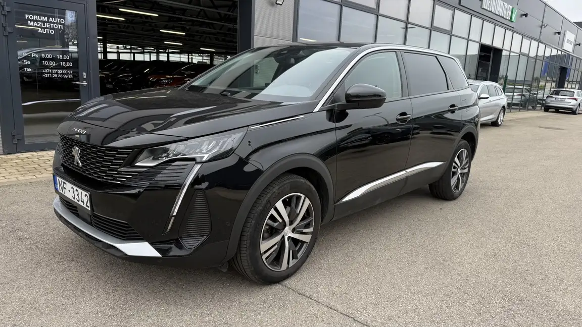 PEUGEOT 5008