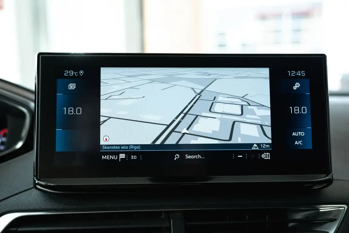 PEUGEOT 5008