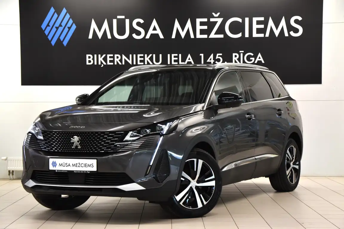 PEUGEOT 5008