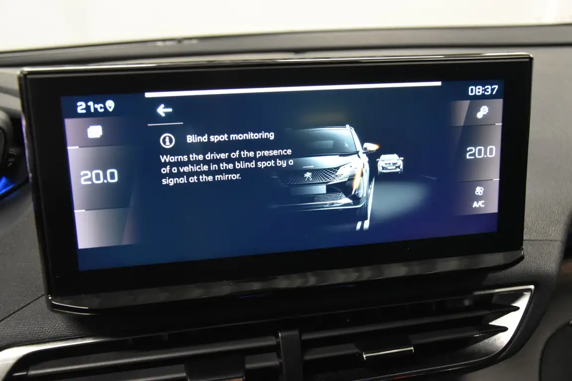 PEUGEOT 5008