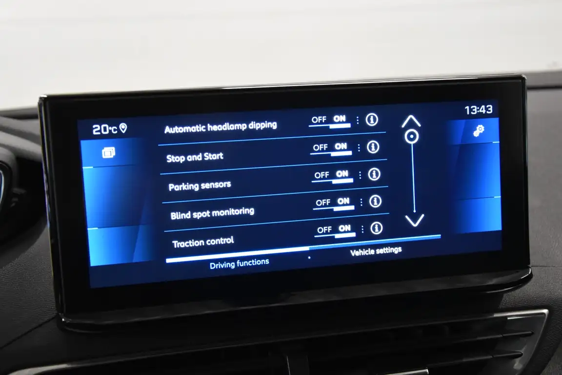 PEUGEOT 5008
