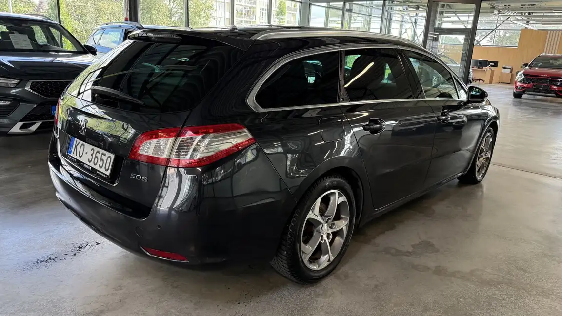 PEUGEOT 508