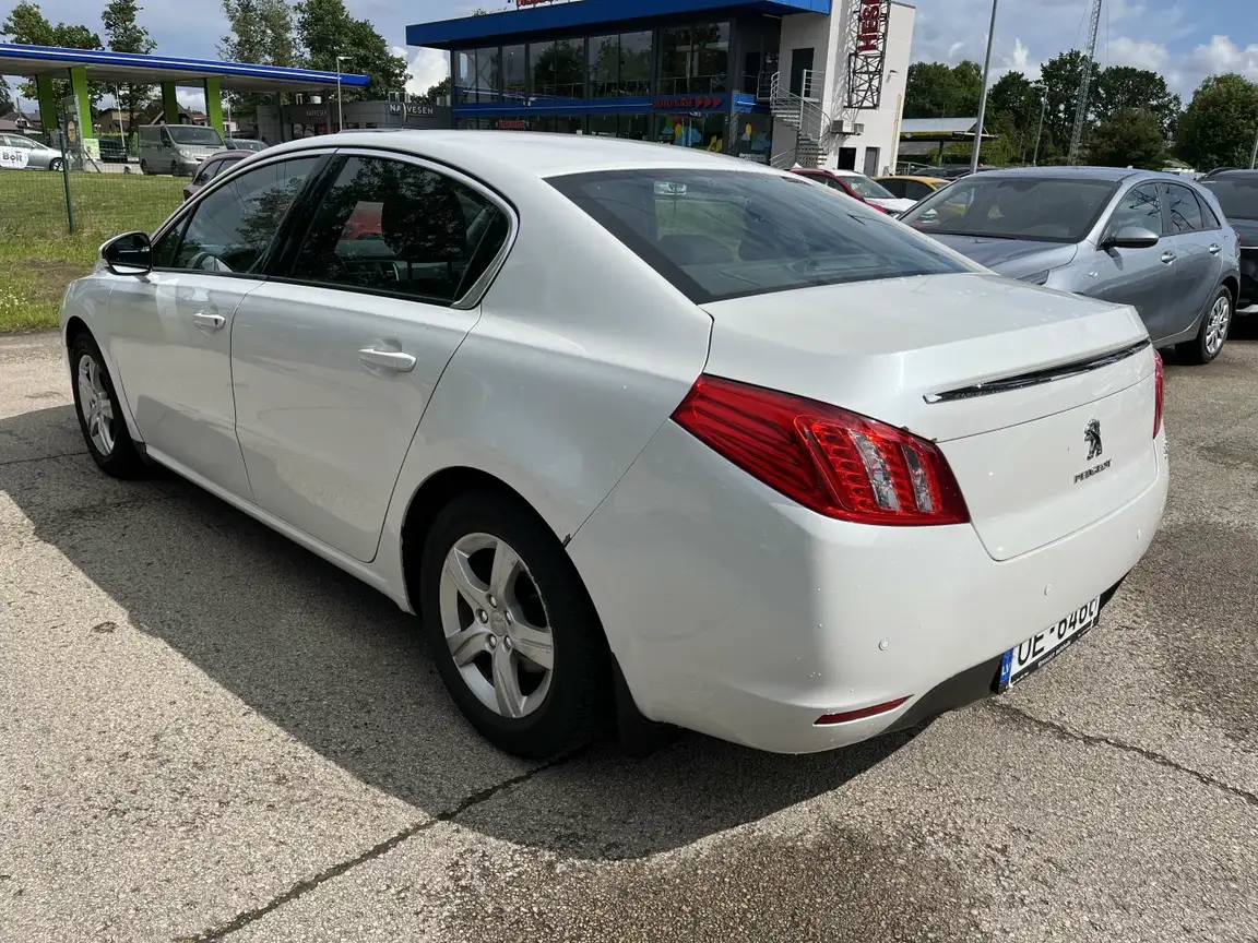 PEUGEOT 508