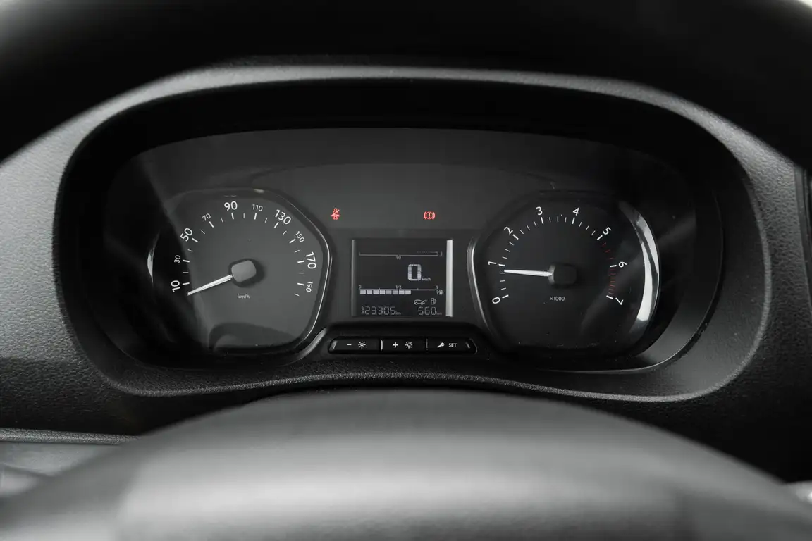 PEUGEOT EXPERT