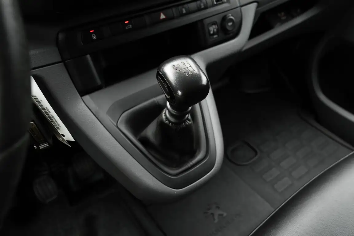 PEUGEOT EXPERT