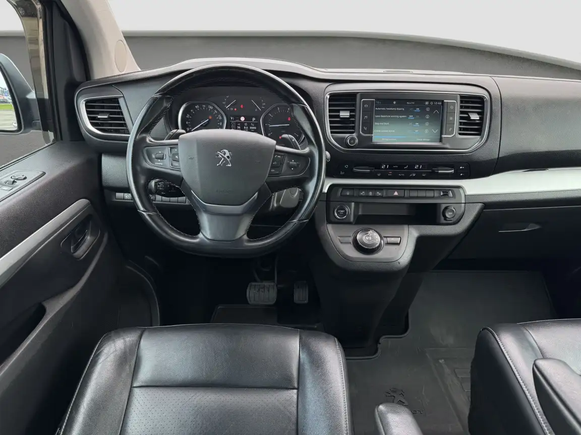 PEUGEOT TRAVELLER
