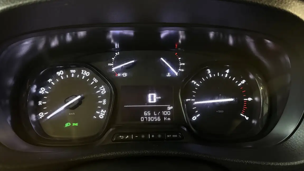 PEUGEOT EXPERT