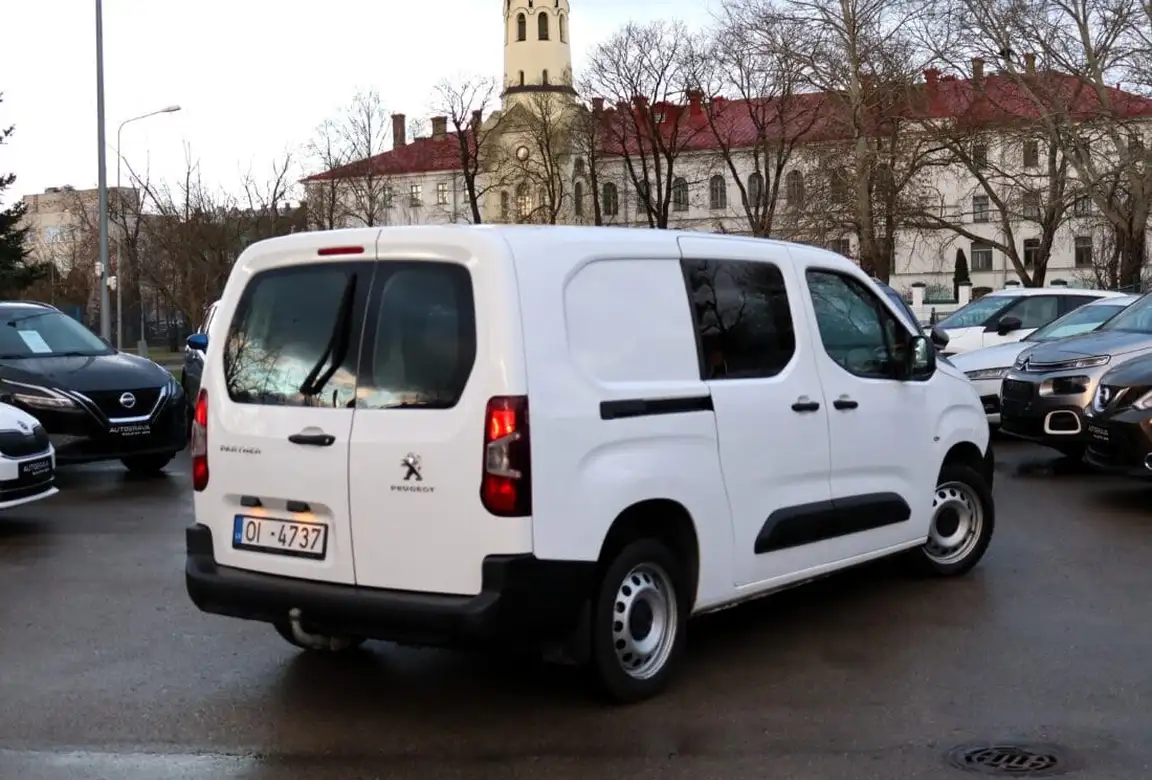 PEUGEOT PARTNER