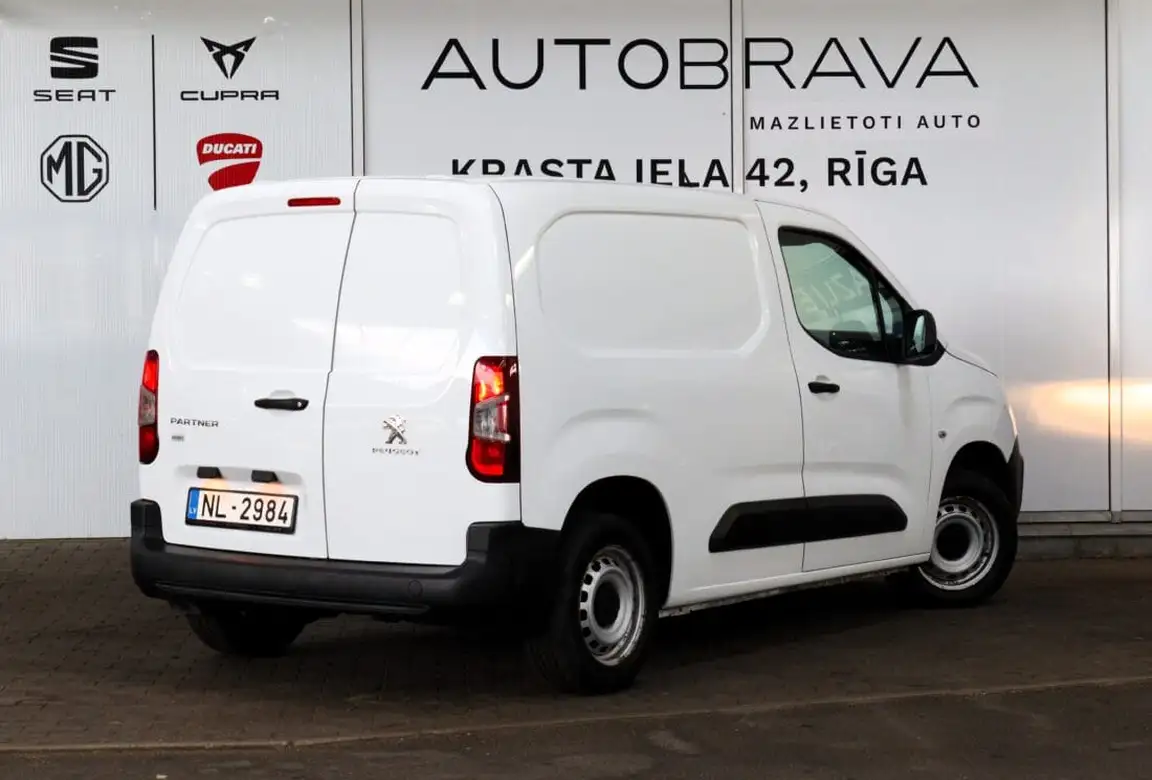 PEUGEOT PARTNER