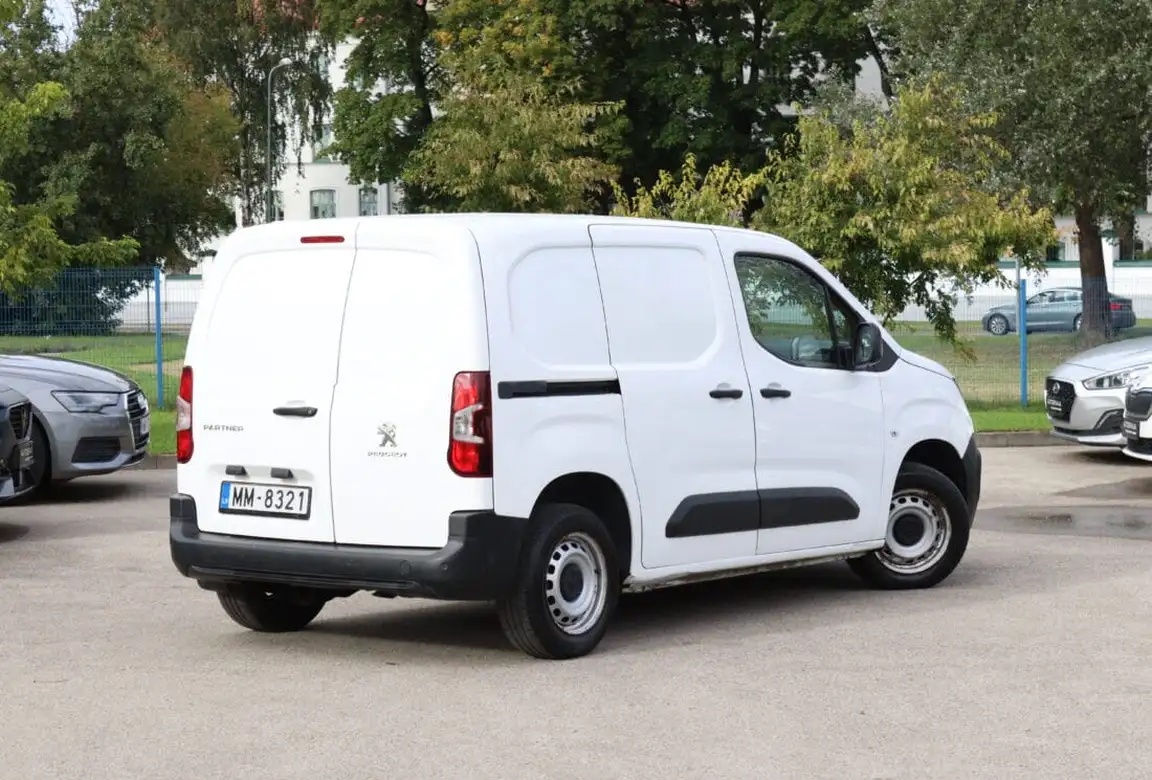 PEUGEOT PARTNER