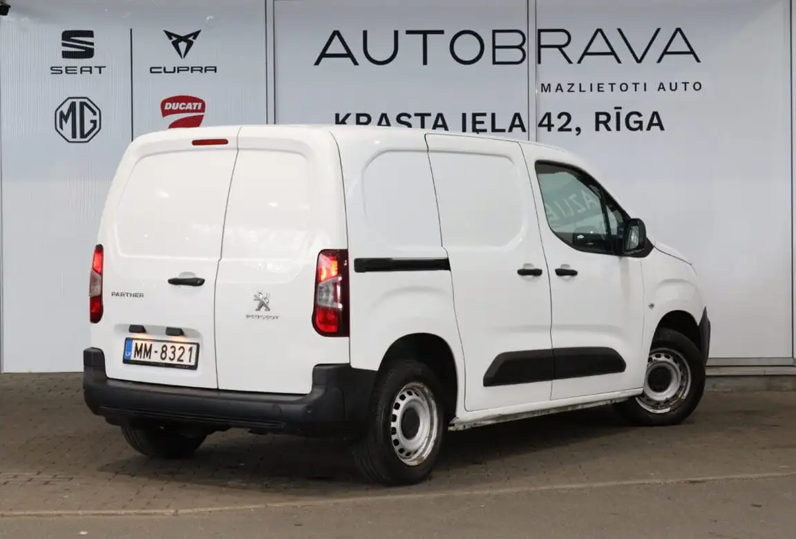 PEUGEOT PARTNER