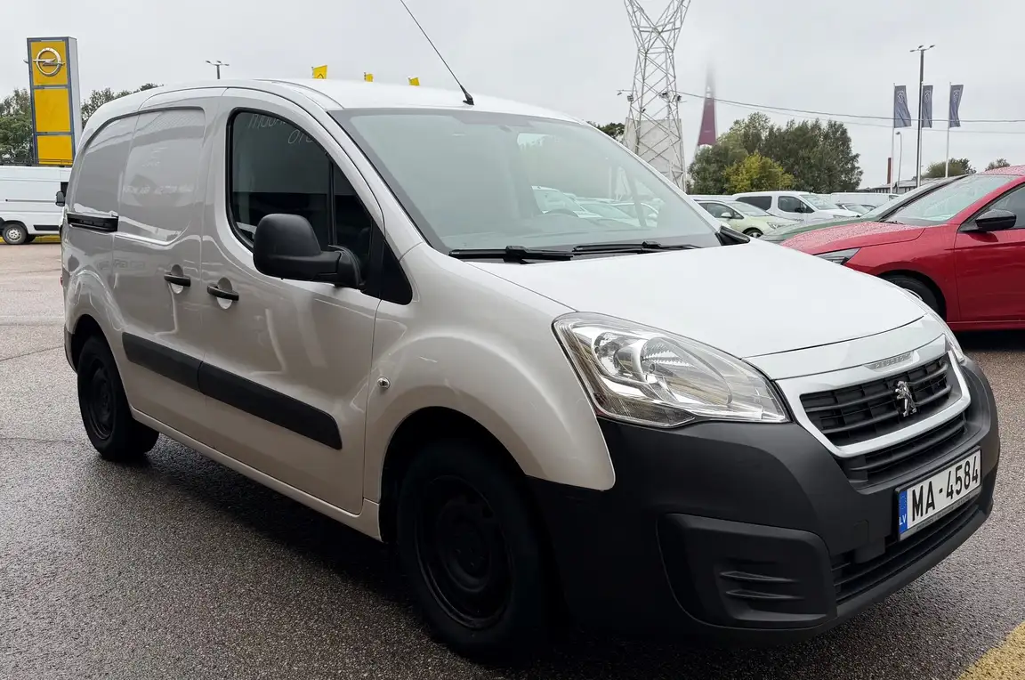 PEUGEOT PARTNER