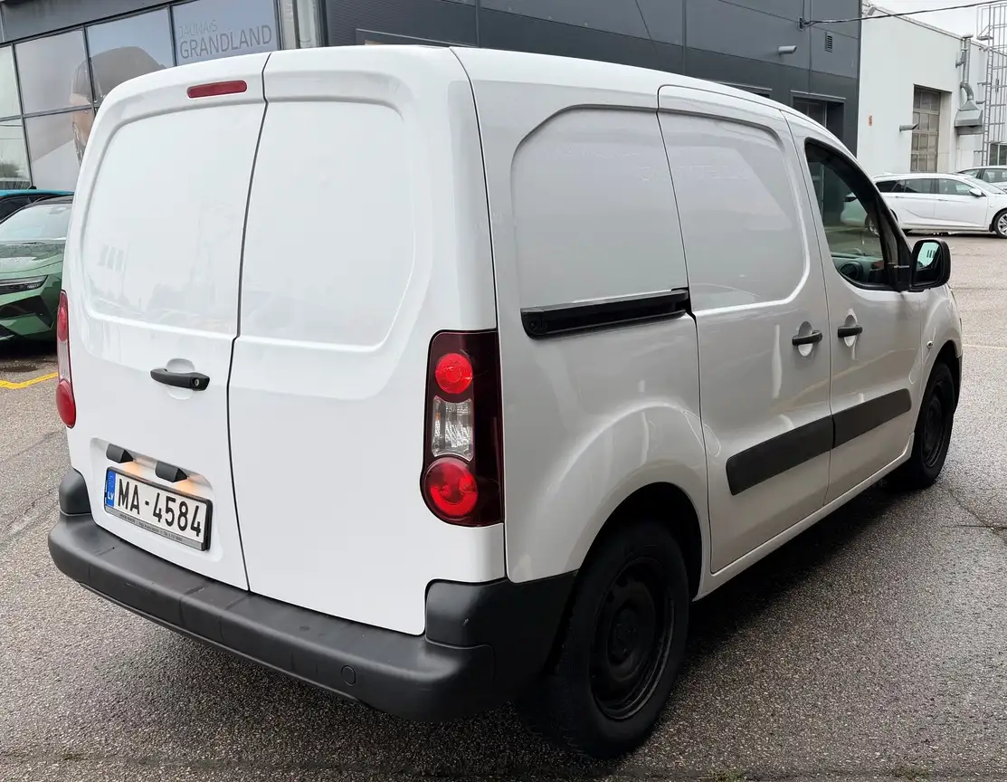 PEUGEOT PARTNER