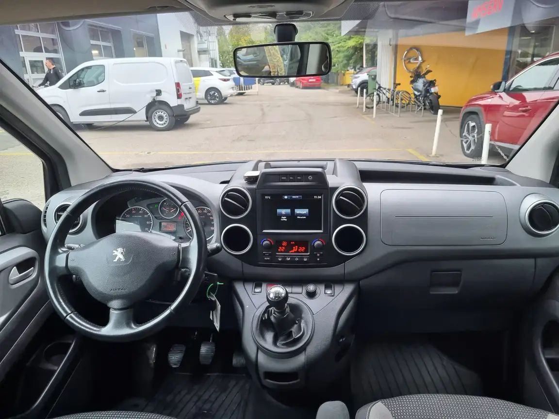 PEUGEOT PARTNER