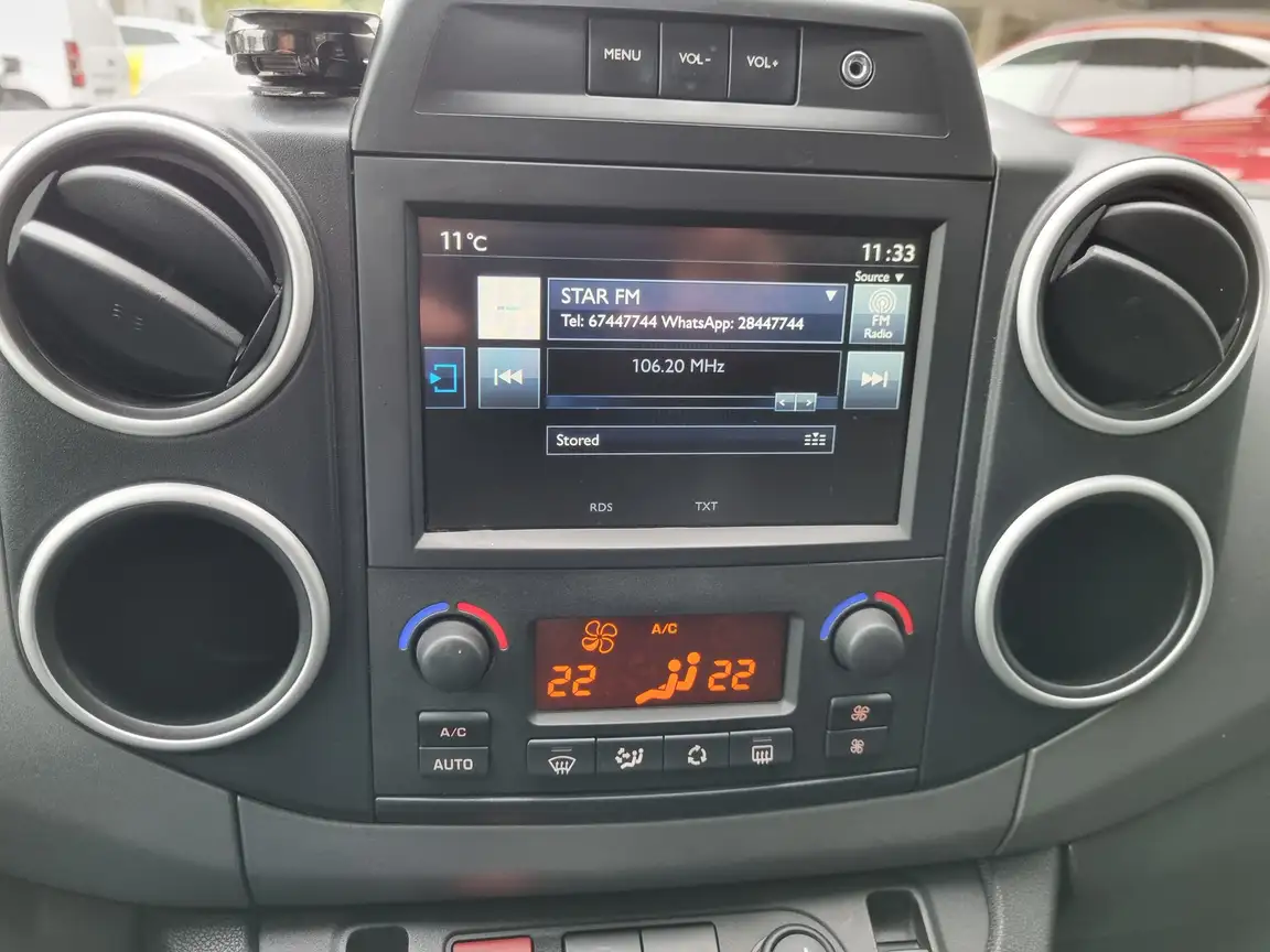 PEUGEOT PARTNER