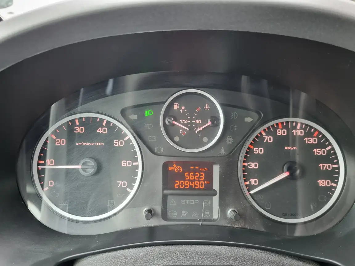 PEUGEOT PARTNER