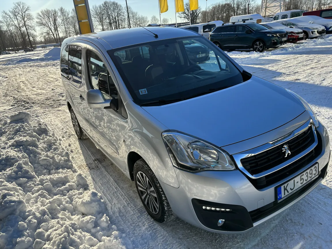 PEUGEOT PARTNER