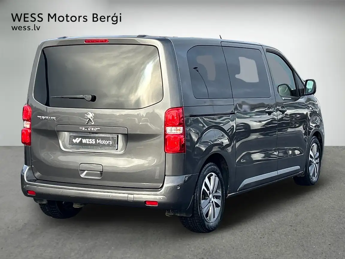 PEUGEOT TRAVELLER