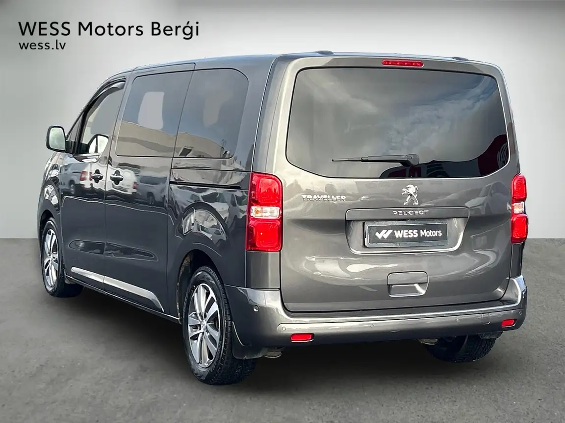 PEUGEOT TRAVELLER