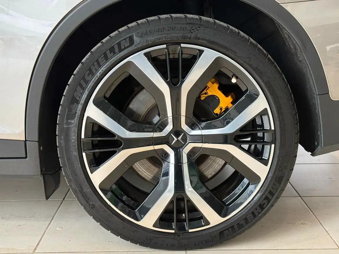 POLESTAR 2