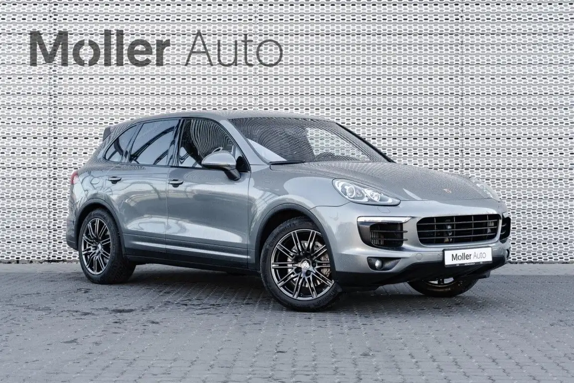 PORSCHE CAYENNE