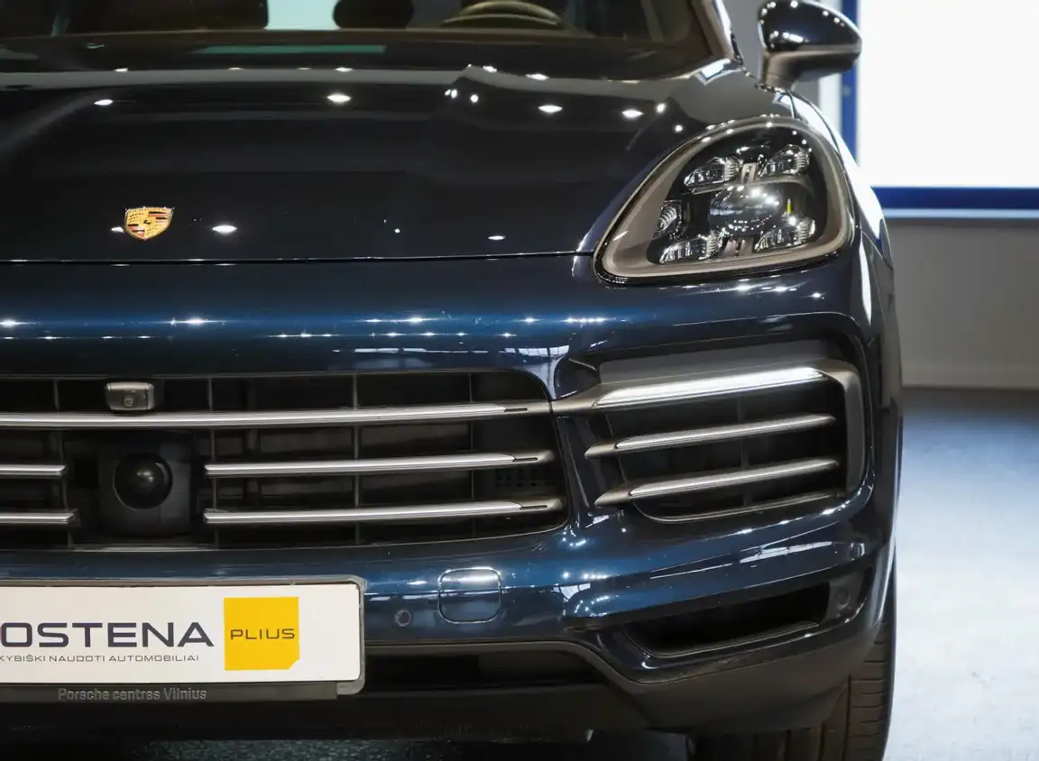 PORSCHE CAYENNE