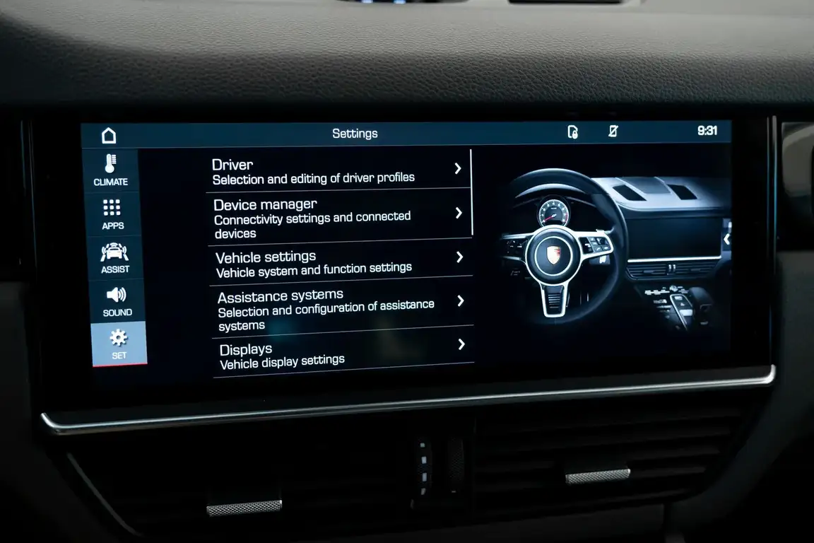 PORSCHE CAYENNE