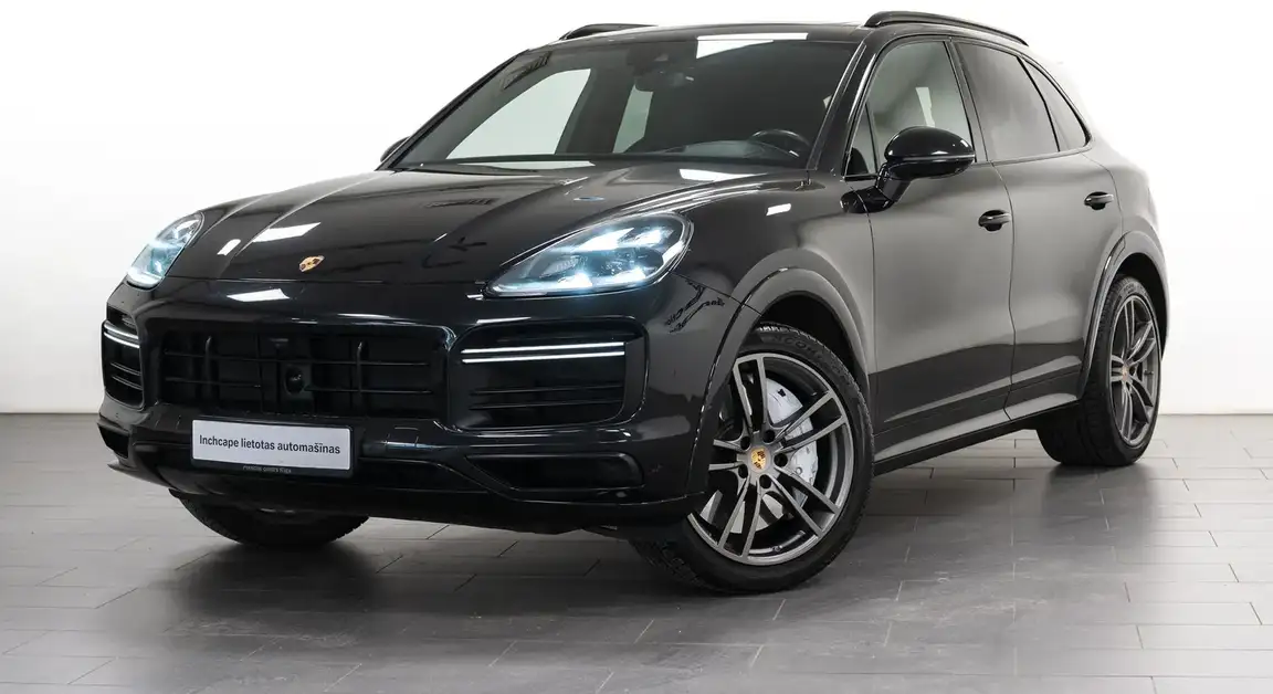 PORSCHE CAYENNE