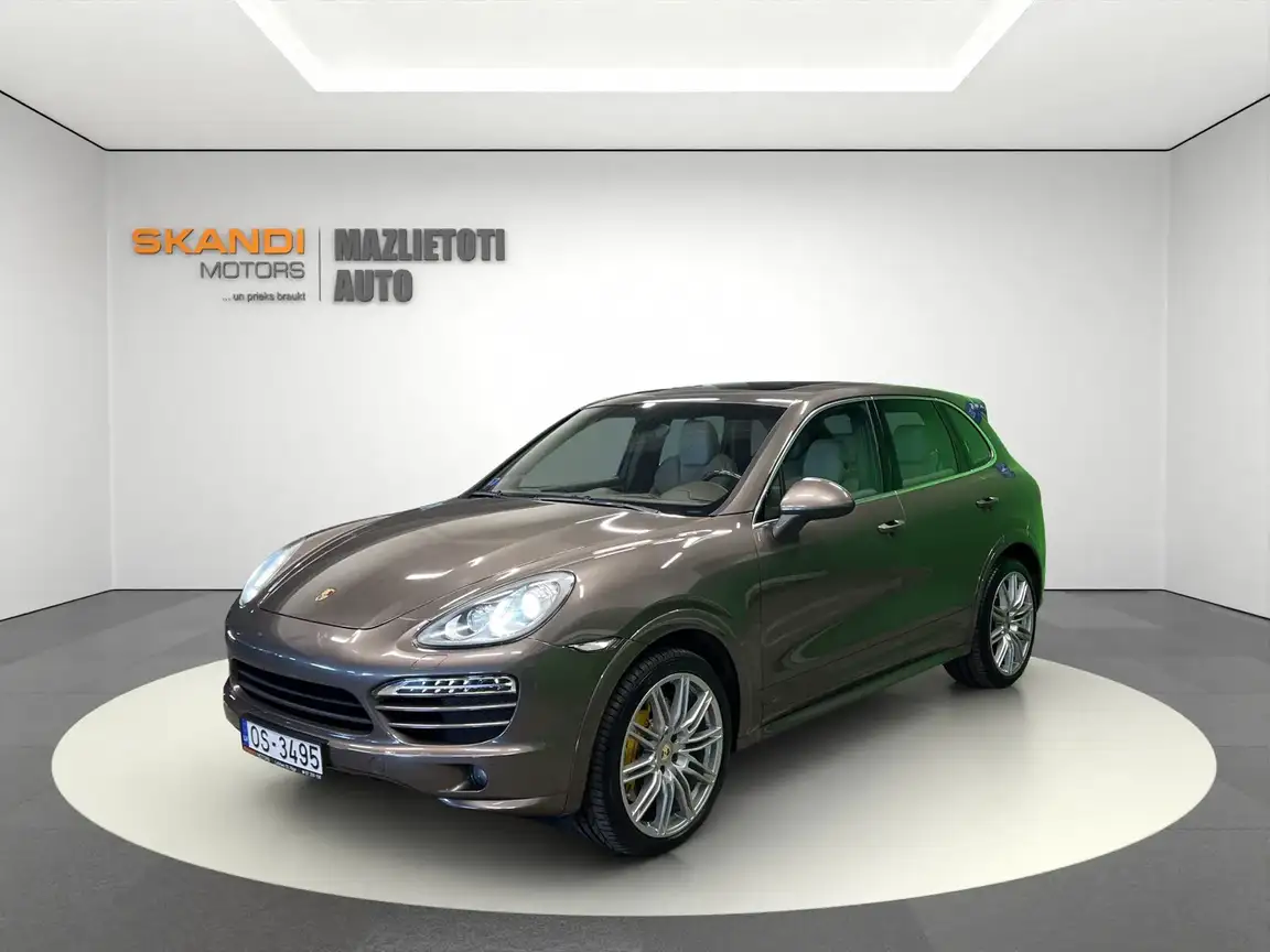 PORSCHE CAYENNE