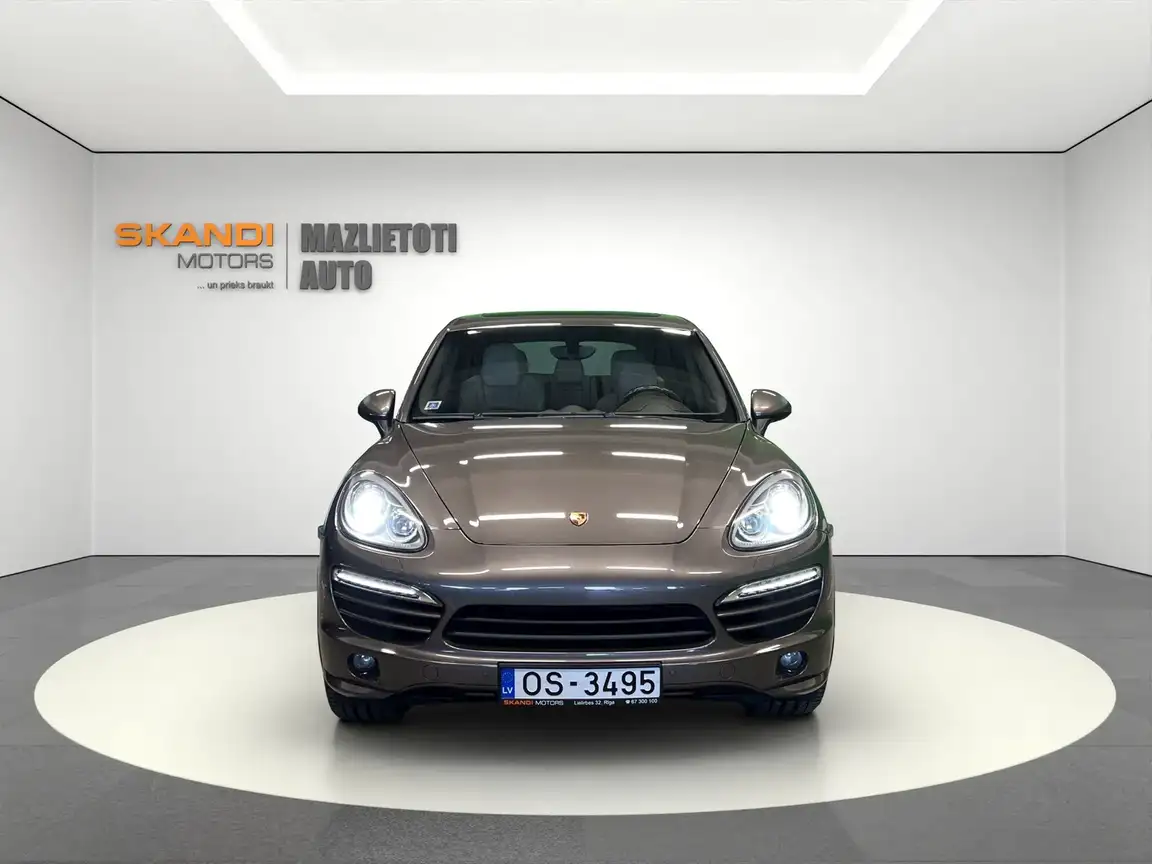 PORSCHE CAYENNE