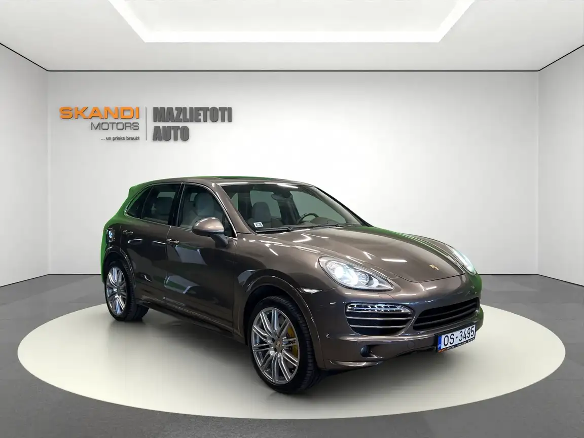 PORSCHE CAYENNE