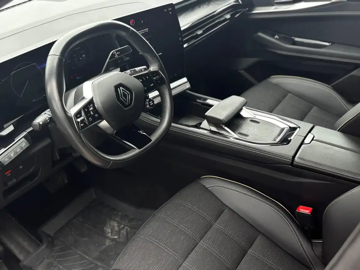 RENAULT AUSTRAL